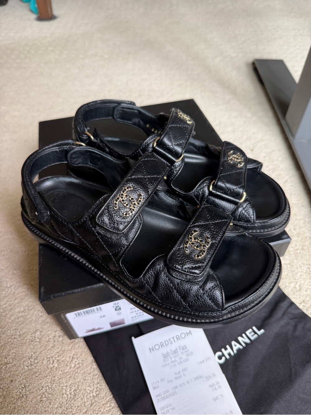 Authentic CHANEL Black Quilted caviar Leather Logo dad Sandals 38 8 - Picture 3 of 13